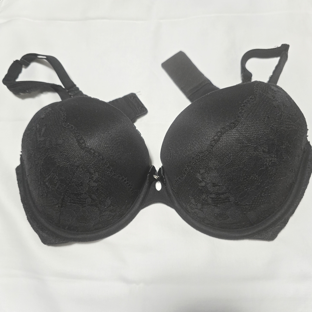 34D Victoria's Secret Body by Victoria Perfect Shape Bra With Black Lace Detail - Picture 3 of 10